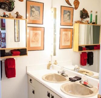Whitehorse Bed & Breakfast | Hidden Valley Bed and Breakfast