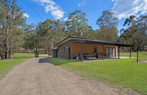 Ellalong Cottage | Hidden Valley Country Cottage