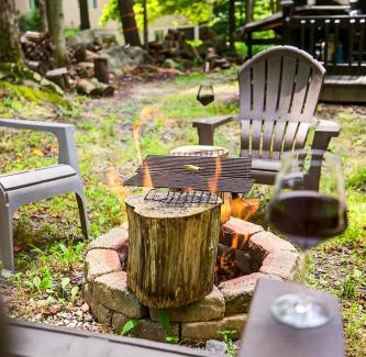 Lake Ariel House | Hideout Pocono Chalet