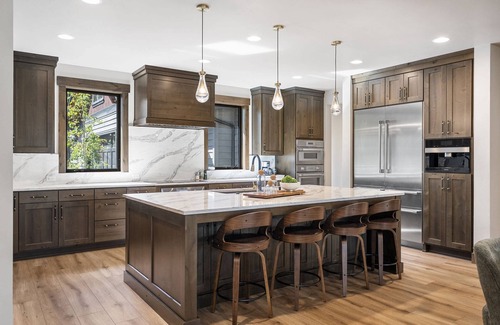 Sunriver House | High Desert Luxury Abounds, Oversized Hot Tub, Pool Table, Sauna, BBQ, Perfection Inside and Out