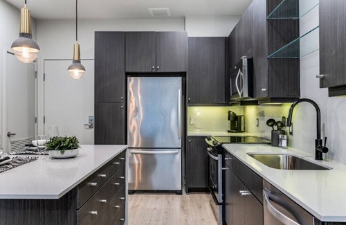 Cityplace Apartment | High Design, 1-Bed West Village