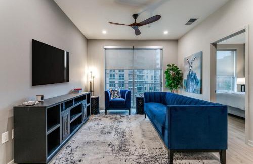 Cityplace Apartment | High Design 1-Bed West Village