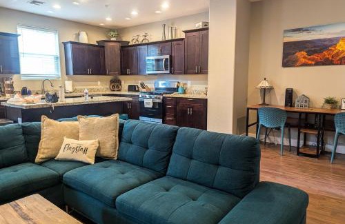 Flagstaff House | High Pines Hideaway