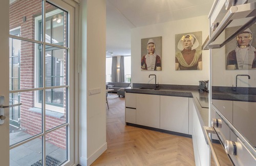 Colijnsplaat House | High-quality detached villa with a sauna