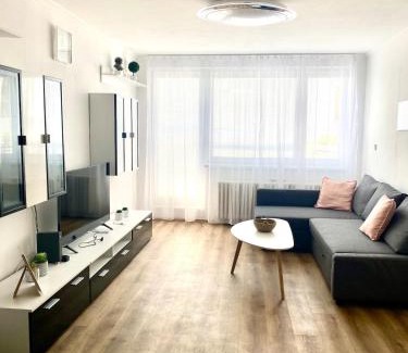 Krc Apartment | High rise cozy 2BRD flat