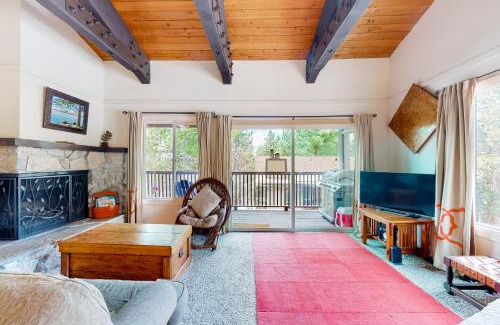 Dollar Point Apartment | High Sierra Hideaway