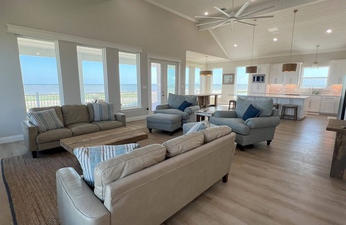 Grand Isle House | High Tides - Beachfront - Island Realty