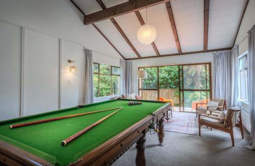 Lynmore House | Highfield on High - 50m to the Redwoods Forest with Spa Pool
