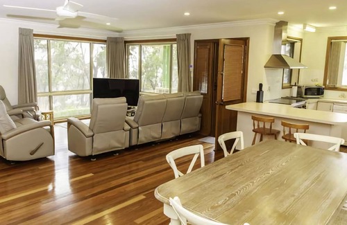Mount Victoria House | Highland View | Near lookouts and bushwalks