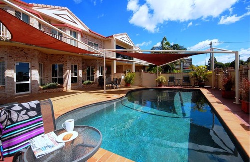 South Toowoomba Hotel | Highlander Motor Inn