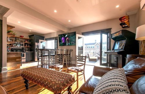 Bonnycastle House | Highlands Bourbon Retreat ~ 4BR 3BA