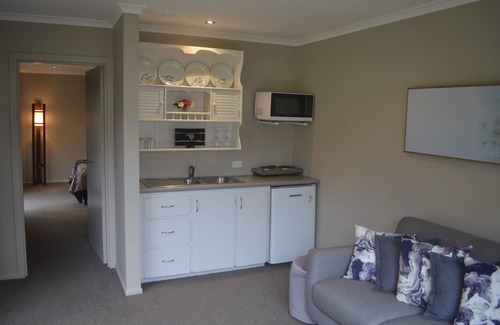 Oamaru Cabin | Highlands on Homestead -Tranquil rural property only minutes from town
