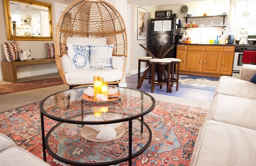 Bonnycastle Apartment | Highlands Zen Oasis Cherokee Parkside-KING Suite, Plush, Private, UltraCozy