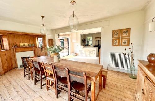 Mundesley House | Highview House Norfolk Coast - seaviews, beach, hot tub