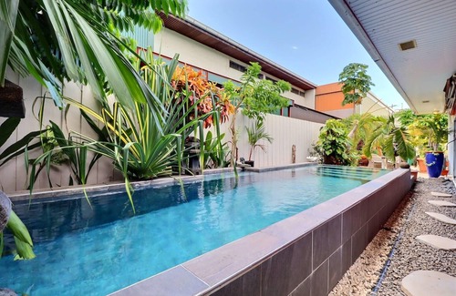 Papeete House | Hiiaka room - city center - swimming pool