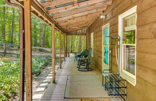 Jamestown House | Hike, Ride and Unwind Secluded Retreat in Jamestown