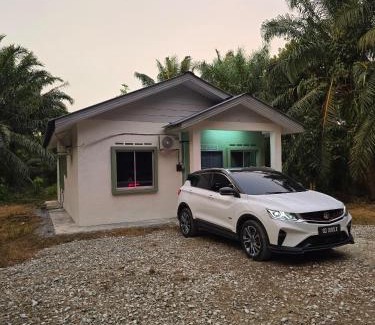 Kampung Lasah House | Hikers Homestay