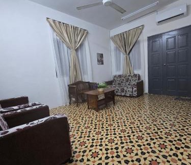 Kampung Lasah House | Hikers Homestay