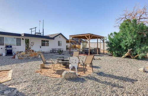 Wonder Valley House | Hikers Paradise Twentynine Palms Home with Deck!