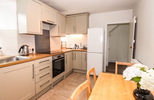 Ambleside House | HILBER COTTAGE, family friendly, with open fire in Ambleside