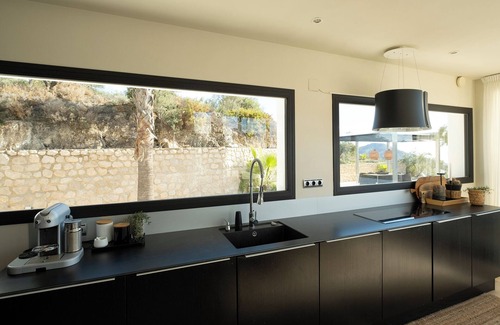 Jete Villa | Hill house Spain -villa casa blanca with Sea & Mountain View, Pool and Jacuzzi