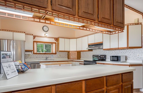 Hill City Cabin | Hill Lake Hideaway, 2-Bedroom Cabin on Hill Lake