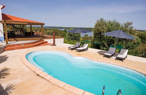 Montargil House | Hill with fabulous views Dam with swimming pool