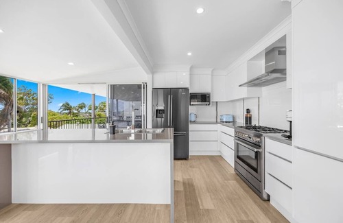 Scarness House | Hillcrest House A Poolside Retreat on the Coast
