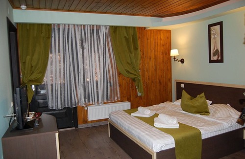 Moieciu Hotel | Hillden Boutique Cazare & Restaurant