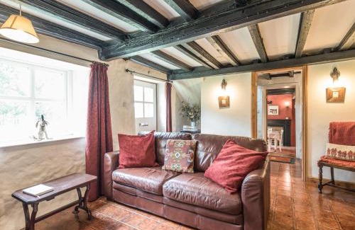 Bromlow House | Hillgate House