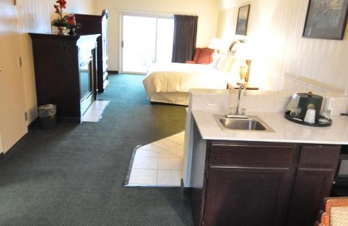Madison Hotel | Hillside Inn
