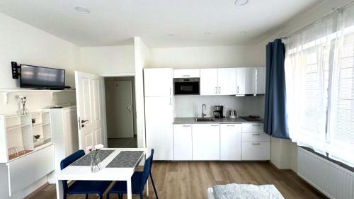 Kosire Apartment | Hillside Studios
