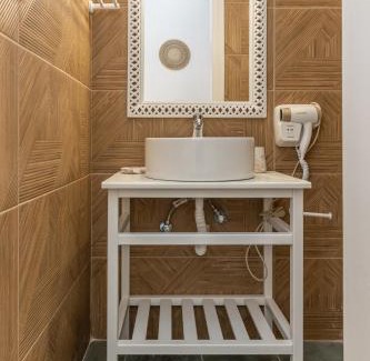 Attiki Apartment | Hillside Suite Athens
