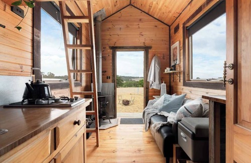 Taradale House | Hillsview Cottage by Tiny Away