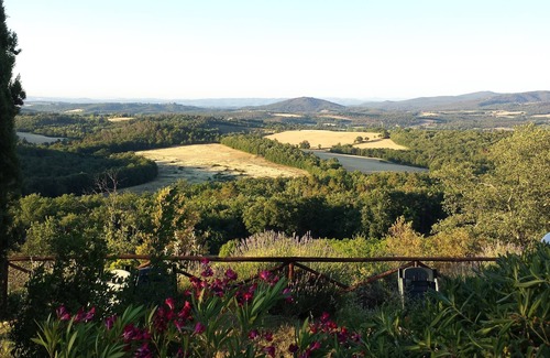 San Macario In Monte Apartment | HILLTOP APARTMENT WITH GREAT WIEW BETWEEN SIENA AND VOLTERRA