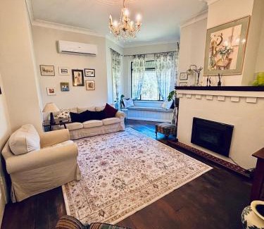 Bridgetown House | Hilltop Cottage