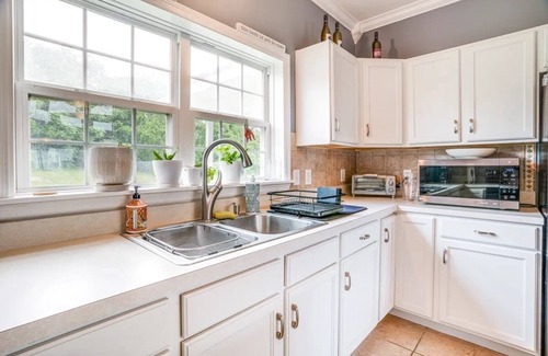 Livingston House | Hilltop Getaway w/Sunrise Lake View, Water Access, FirePit & Game Room