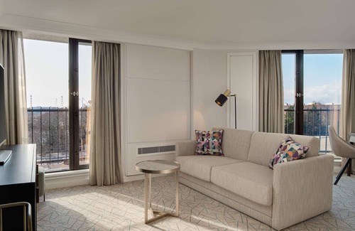 Little Hay Hotel | Hilton Birmingham Metropole