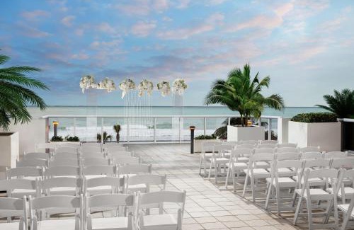 Mid Beach Resort | Hilton Cabana Miami Beach Resort