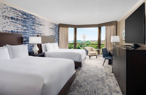 University Place Hotel | Hilton Charlotte University Place