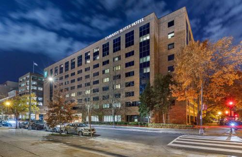 West End Hotel | Hilton Club The District Washington DC