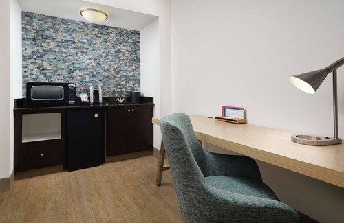 Town Center Hotel | Hilton Garden Inn Atlanta NW/Kennesaw Town Center
