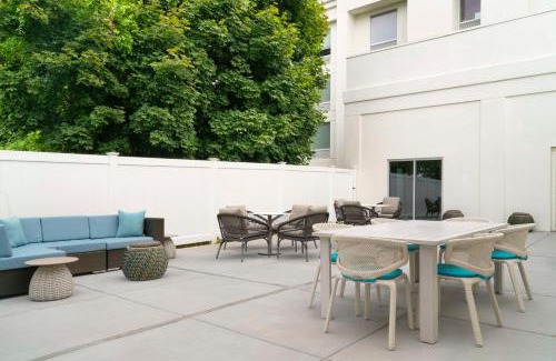 Burlington Hotel | Hilton Garden Inn Boston-Burlington