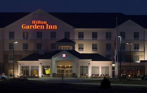Cedar Falls Hotel | Hilton Garden Inn Cedar Falls Conference Center