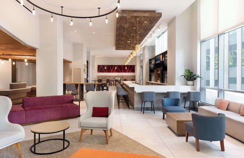 Queens Hotel | Hilton Garden Inn Long Island City New York