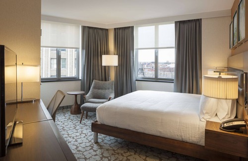 Queens Hotel | Hilton Garden Inn Long Island City New York