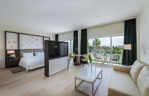 Egkomi Hotel | Hilton Nicosia