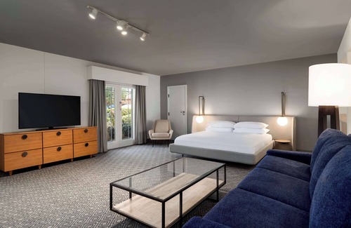 South Scottsdale Resort | Hilton Scottsdale Resort & Villas