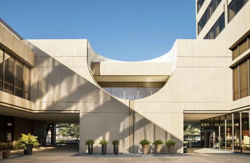 Greater Third Ward Hotel | Hilton University of Houston