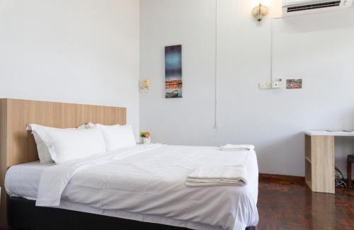 Tanjung Aru House | Hin Loi Guesthouse